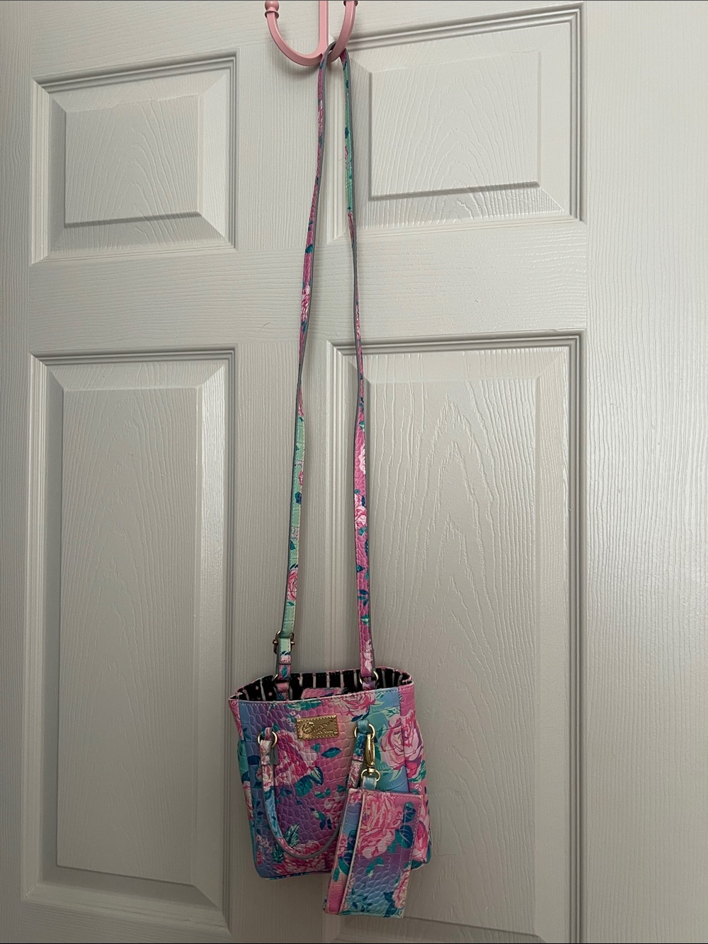 Betsey Johnson Floral Croc Crossbody Bag/Purse - Picture 10 of 16